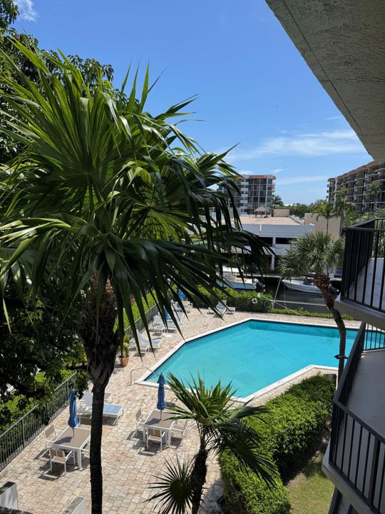 出租: $4,200 (2 贝兹, 2 浴室, 1682 平方英尺)