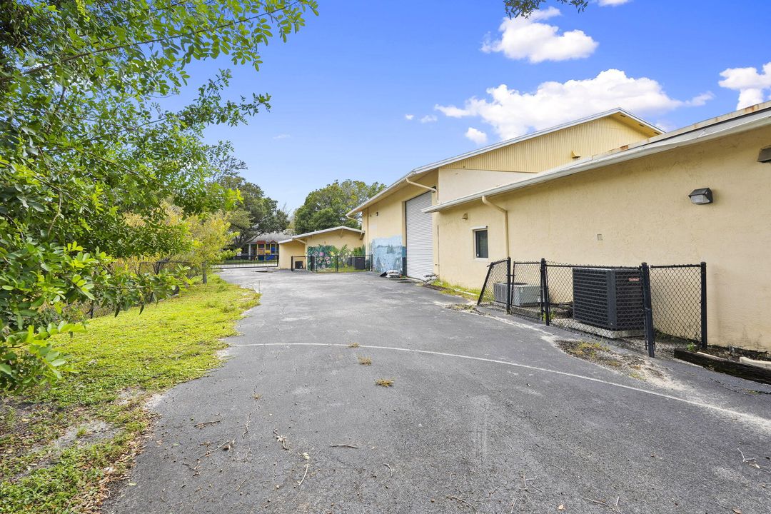 Под контрактом: $723,300 (0 спален, 0 ванн, 7023 Квадратных фут)