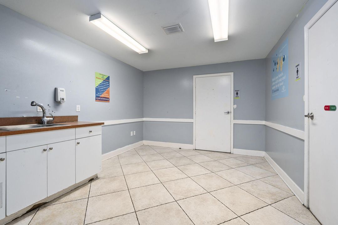 Под контрактом: $723,300 (0 спален, 0 ванн, 7023 Квадратных фут)