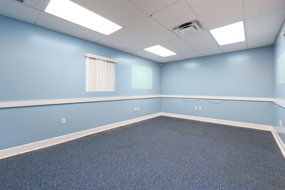 Под контрактом: $723,300 (0 спален, 0 ванн, 7023 Квадратных фут)