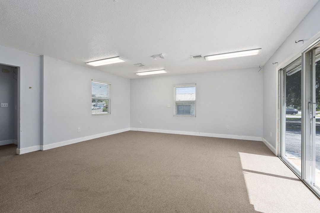 Под контрактом: $723,300 (0 спален, 0 ванн, 7023 Квадратных фут)