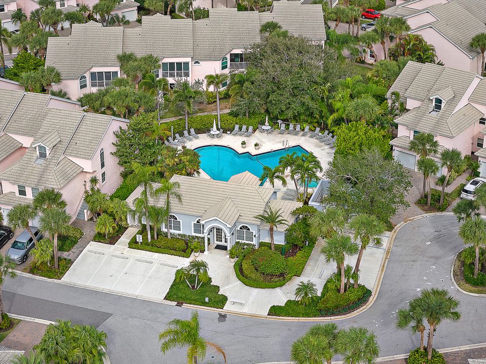 For Sale: $1,200,000 (3 beds, 3 baths, 1611 Square Feet)