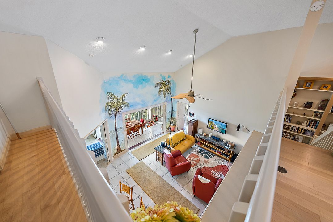 For Sale: $1,200,000 (3 beds, 3 baths, 1611 Square Feet)