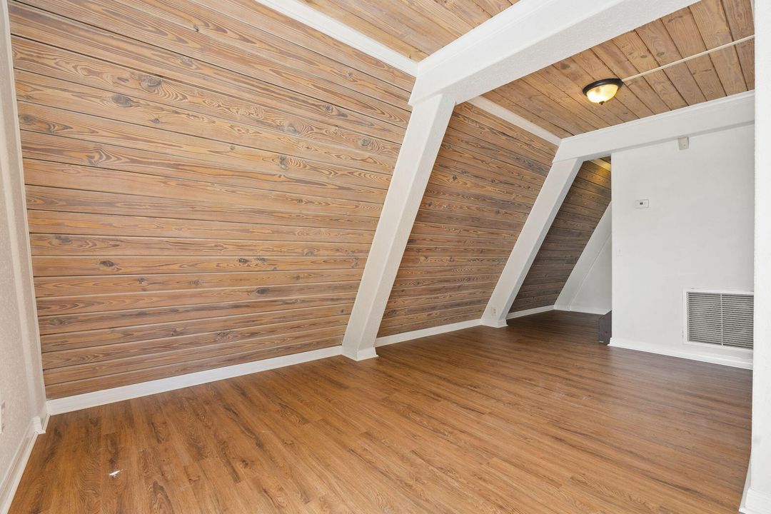 Active With Contract: $55,874 (0 beds, 0 baths, 424 Square Feet)