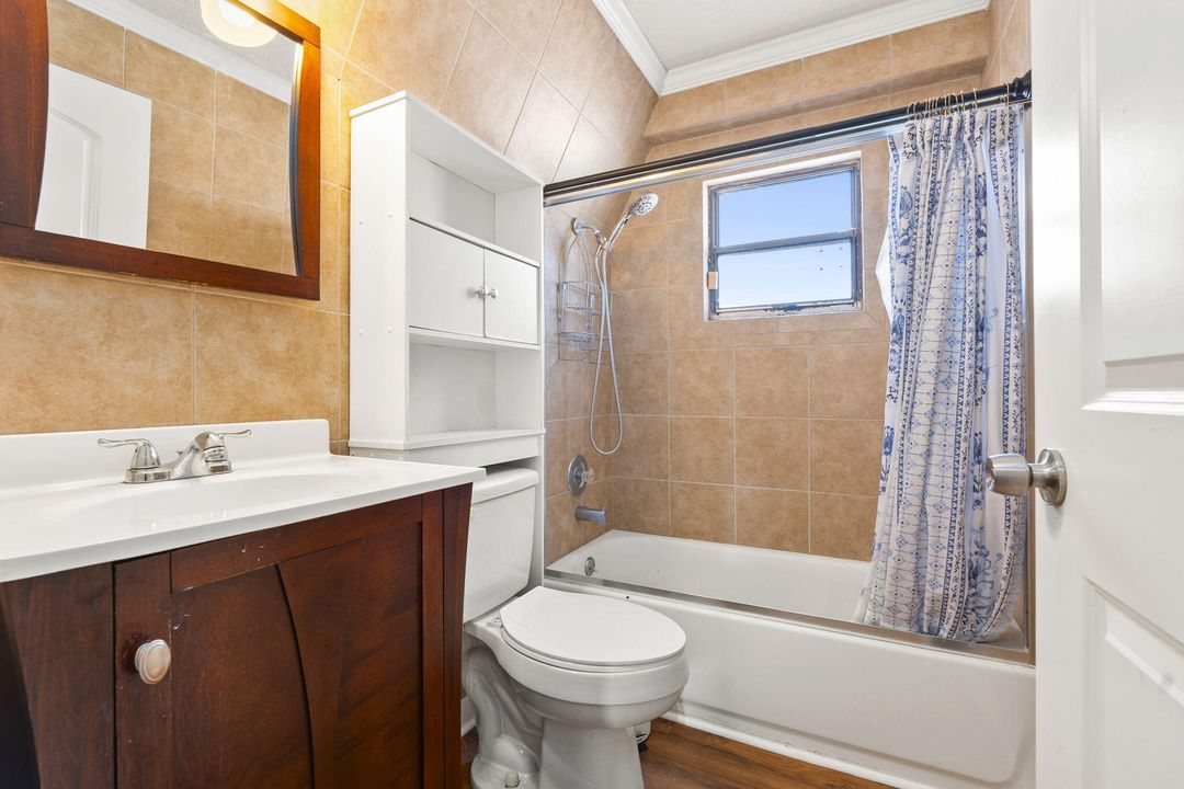 Active With Contract: $55,874 (0 beds, 0 baths, 424 Square Feet)