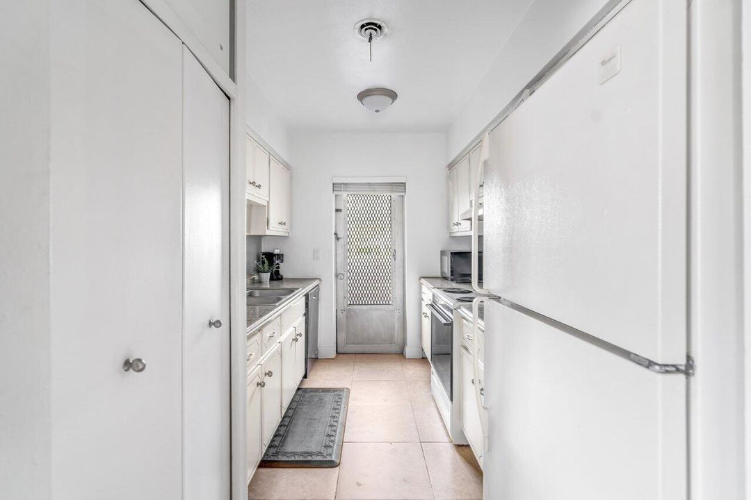 For Sale: $1,249,000 (0 beds, 0 baths, 2487 Square Feet)