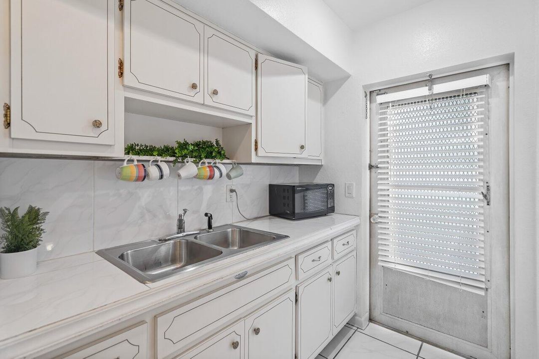 For Sale: $1,249,000 (0 beds, 0 baths, 2487 Square Feet)