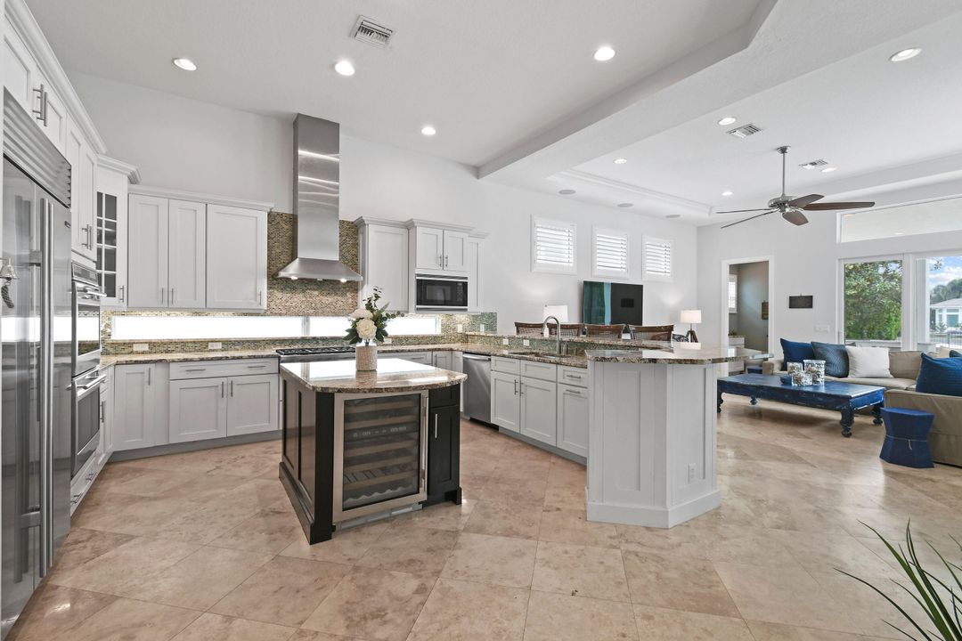 For Sale: $7,797,000 (7 beds, 5 baths, 5178 Square Feet)