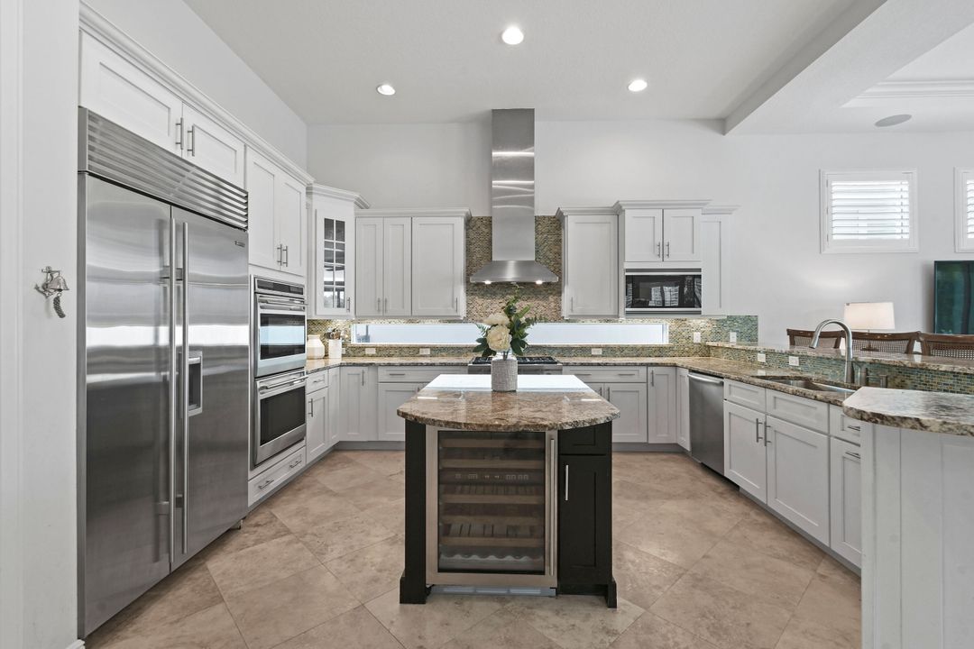 For Sale: $7,797,000 (7 beds, 5 baths, 5178 Square Feet)