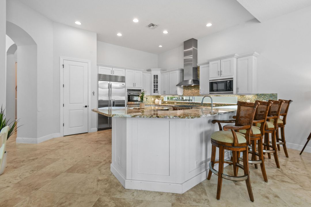 For Sale: $7,797,000 (7 beds, 5 baths, 5178 Square Feet)