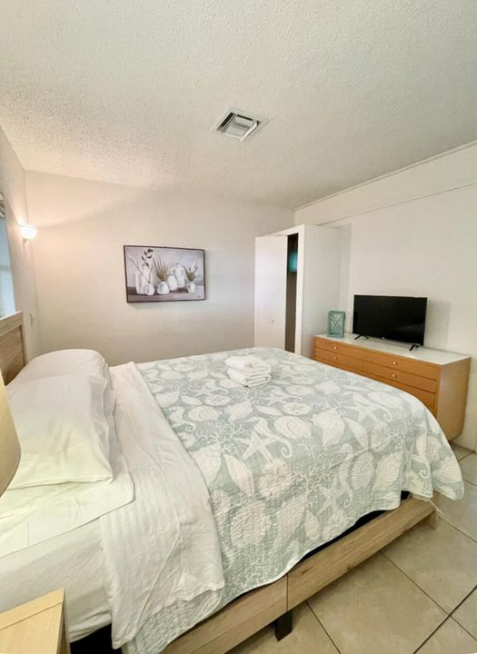 For Sale: $1,249,000 (0 beds, 0 baths, 2487 Square Feet)