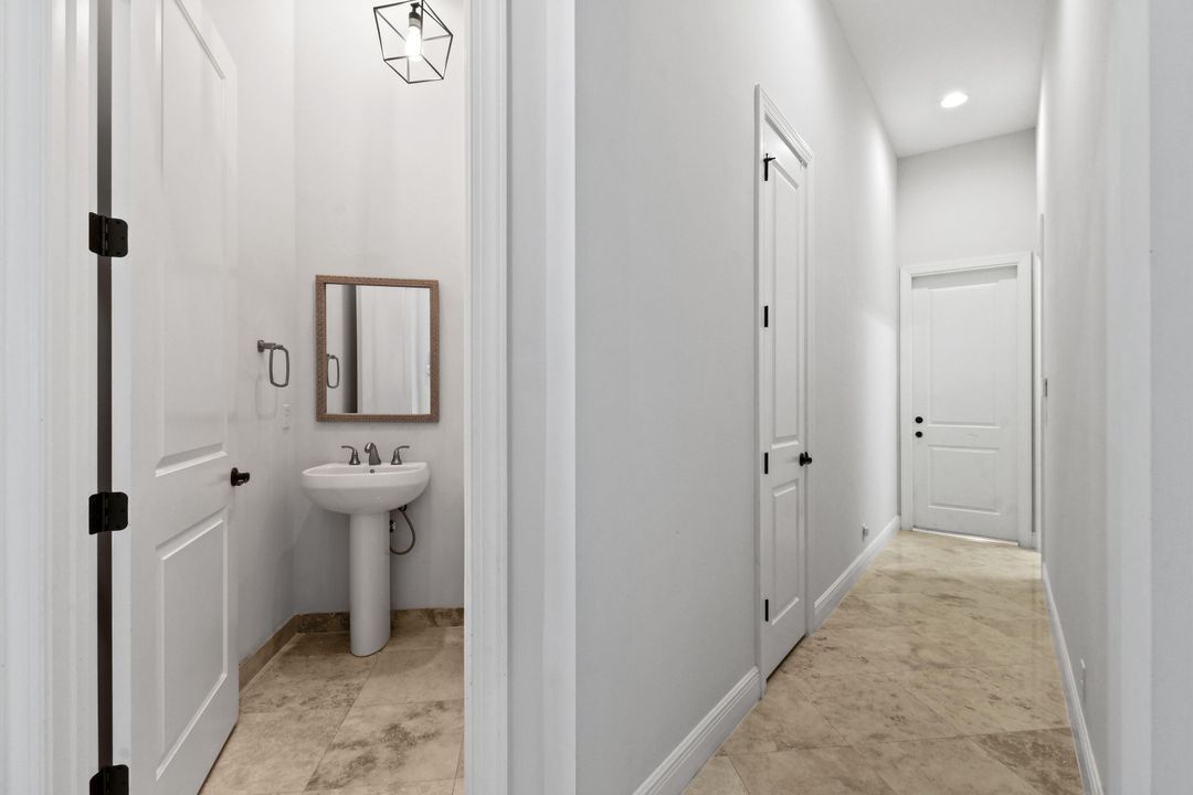 For Sale: $7,797,000 (7 beds, 5 baths, 5178 Square Feet)