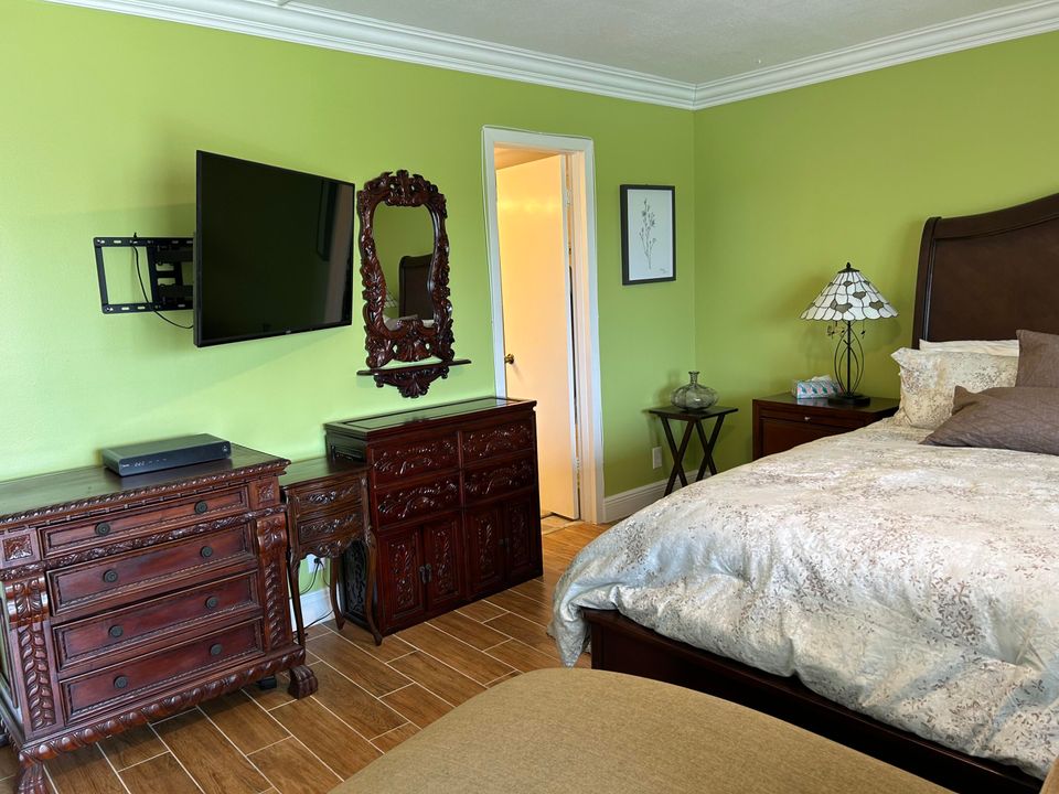 В аренду: $3,200 (1 спален, 1 ванн, 738 Квадратных фут)