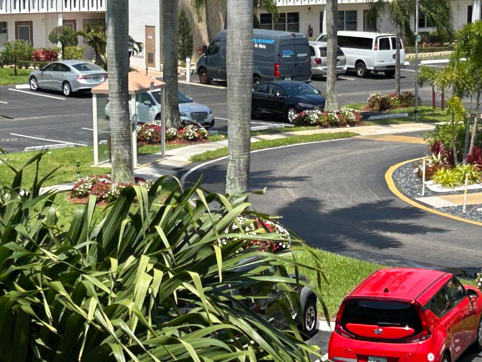 В аренду: $3,200 (1 спален, 1 ванн, 738 Квадратных фут)