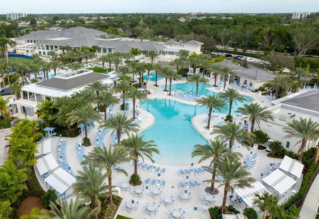 For Rent: $3,675 (2 beds, 2 baths, 1054 Square Feet)