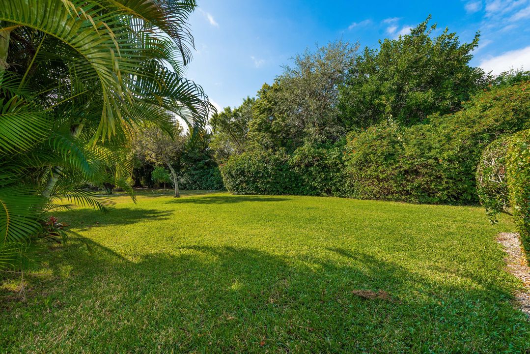 For Sale: $535,000 (3 beds, 2 baths, 1956 Square Feet)