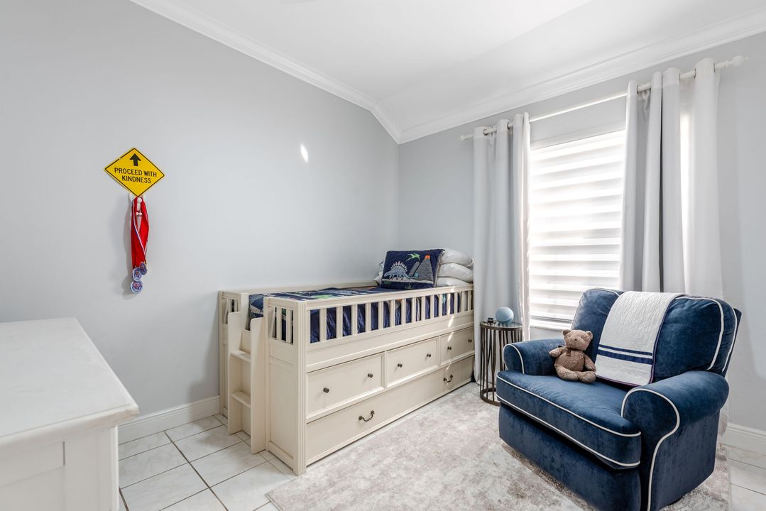 For Sale: $535,000 (3 beds, 2 baths, 1956 Square Feet)