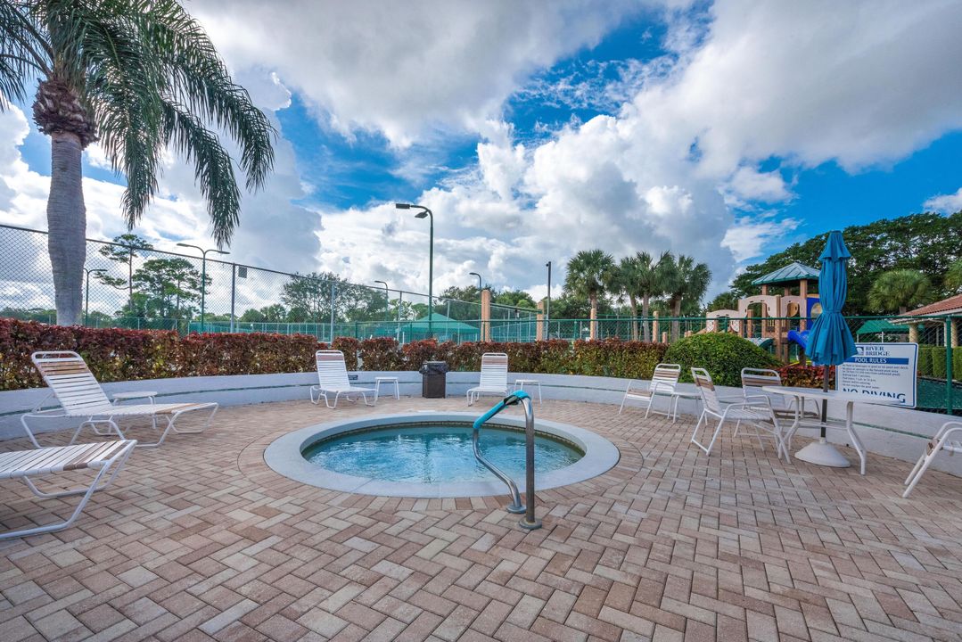 For Sale: $535,000 (3 beds, 2 baths, 1956 Square Feet)