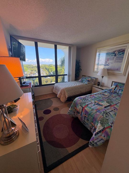 For Rent: $3,675 (2 beds, 2 baths, 1054 Square Feet)