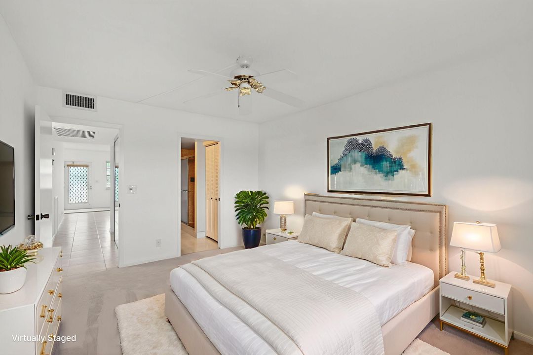 For Sale: $149,900 (2 beds, 2 baths, 896 Square Feet)