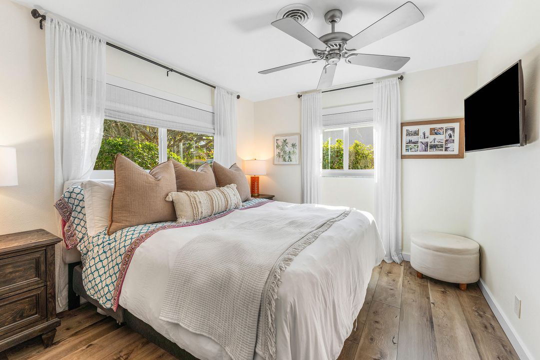 На продажу: $860,000 (4 спален, 2 ванн, 1726 Квадратных фут)