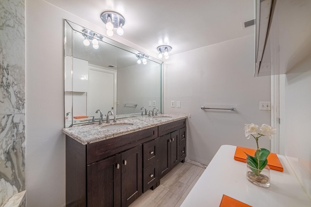For Sale: $490,000 (2 beds, 2 baths, 1395 Square Feet)