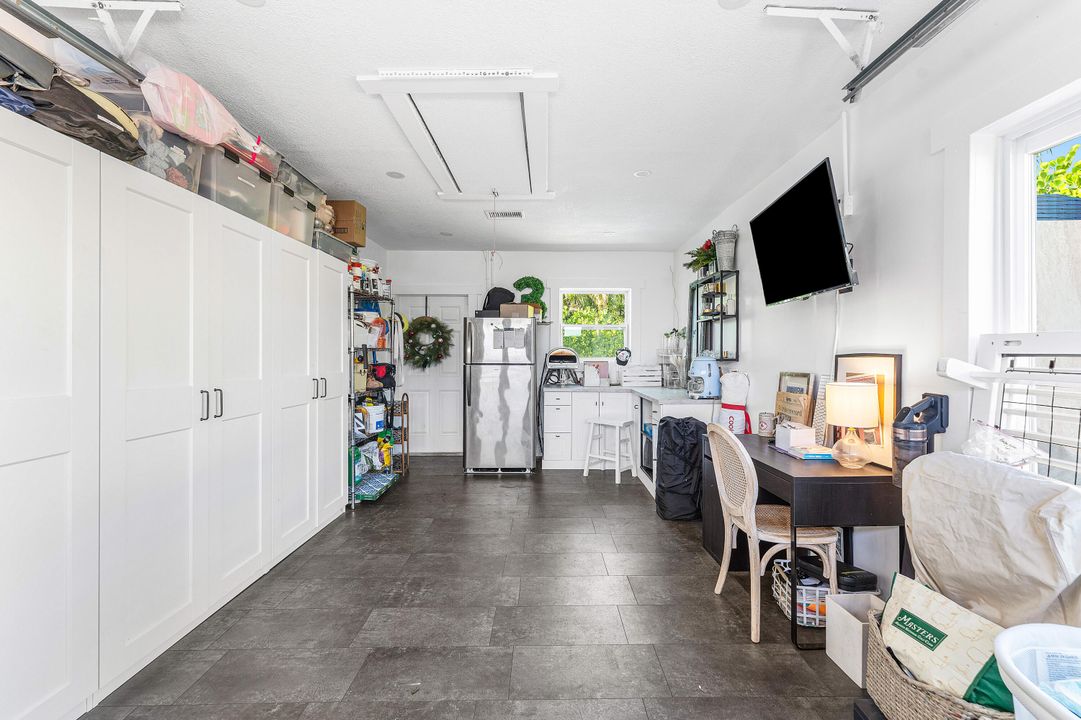 На продажу: $860,000 (4 спален, 2 ванн, 1726 Квадратных фут)