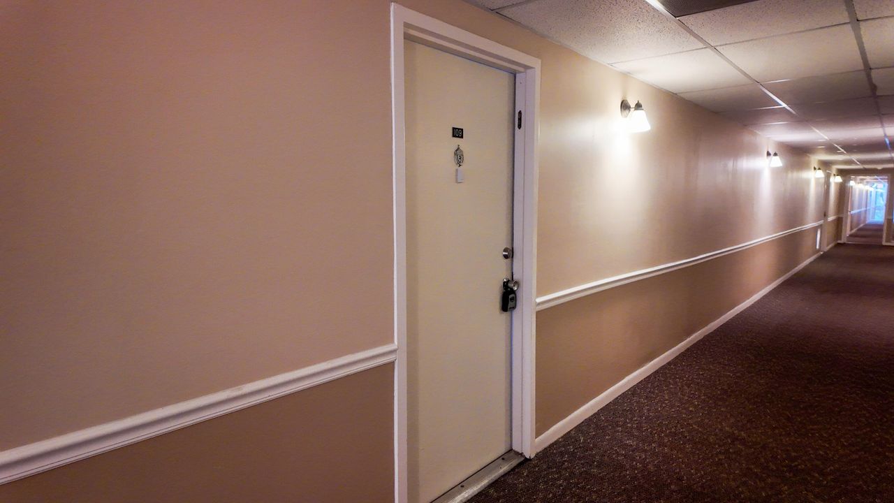 待售: $195,000 (2 贝兹, 2 浴室, 1334 平方英尺)