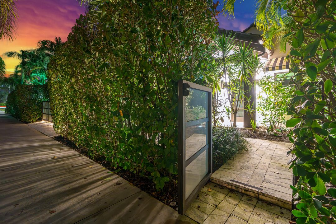 На продажу: $2,999,999 (3 спален, 3 ванн, 1891 Квадратных фут)