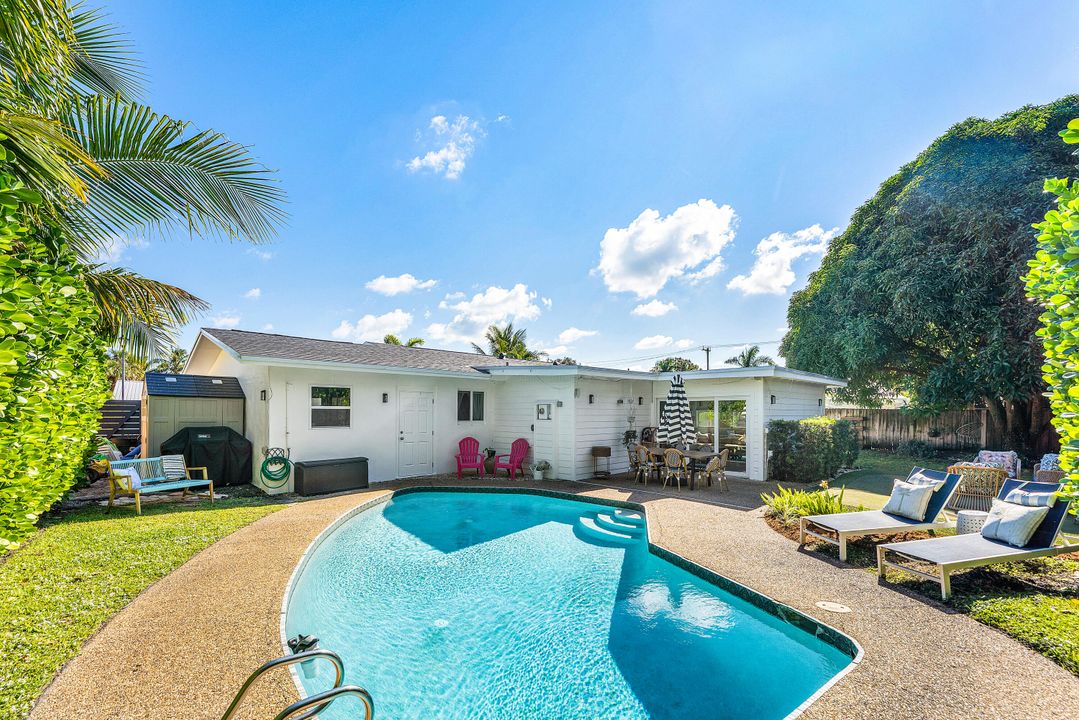 На продажу: $860,000 (4 спален, 2 ванн, 1726 Квадратных фут)