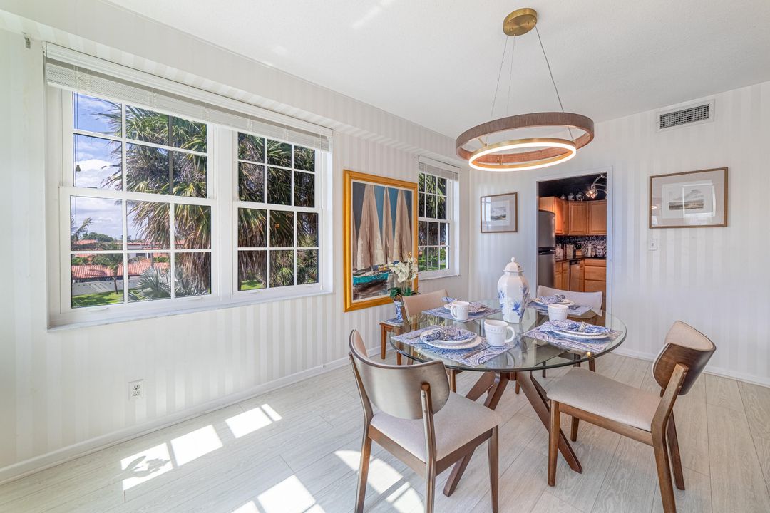 For Sale: $490,000 (2 beds, 2 baths, 1395 Square Feet)