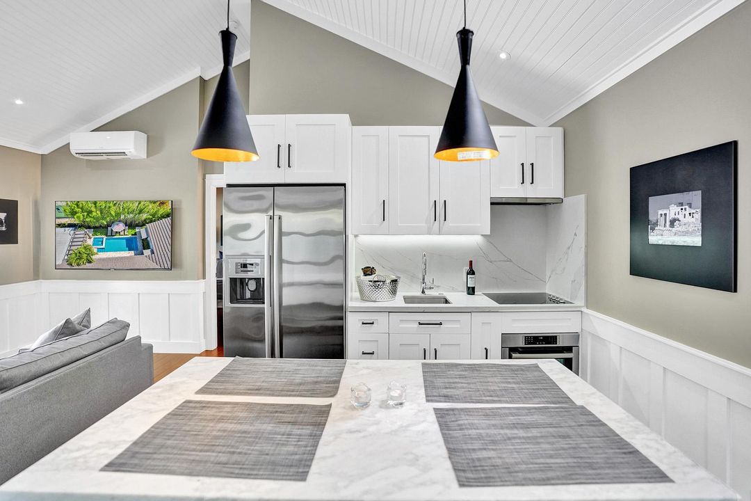 На продажу: $2,999,999 (3 спален, 3 ванн, 1891 Квадратных фут)