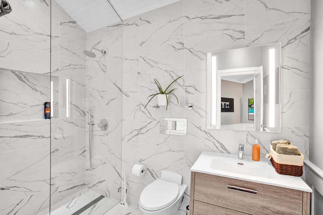 На продажу: $2,999,999 (3 спален, 3 ванн, 1891 Квадратных фут)