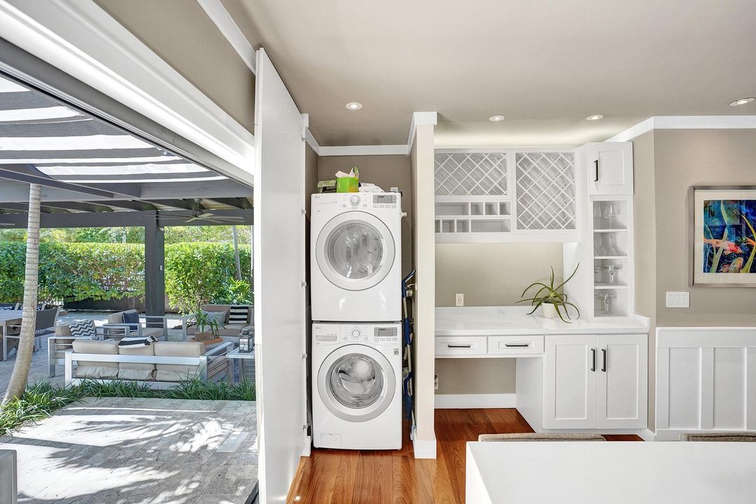 На продажу: $2,999,999 (3 спален, 3 ванн, 1891 Квадратных фут)