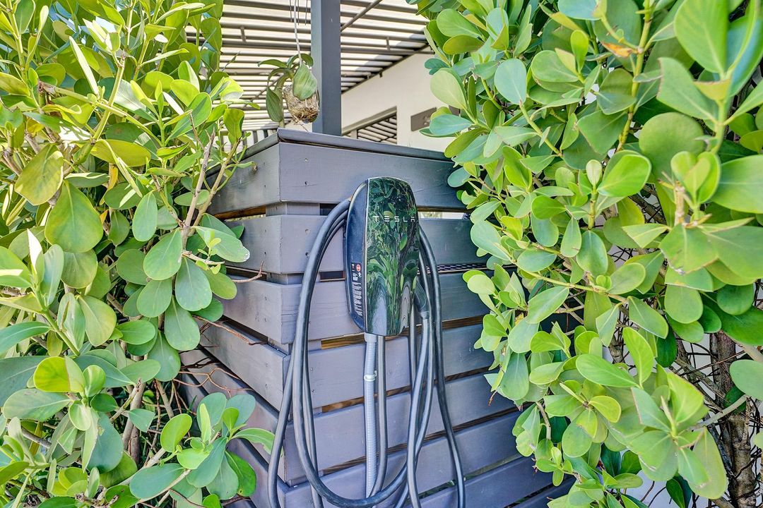 На продажу: $2,999,999 (3 спален, 3 ванн, 1891 Квадратных фут)