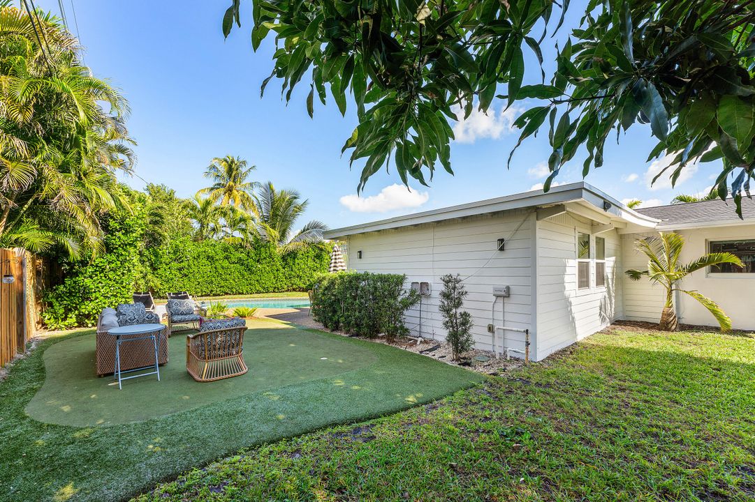 На продажу: $860,000 (4 спален, 2 ванн, 1726 Квадратных фут)