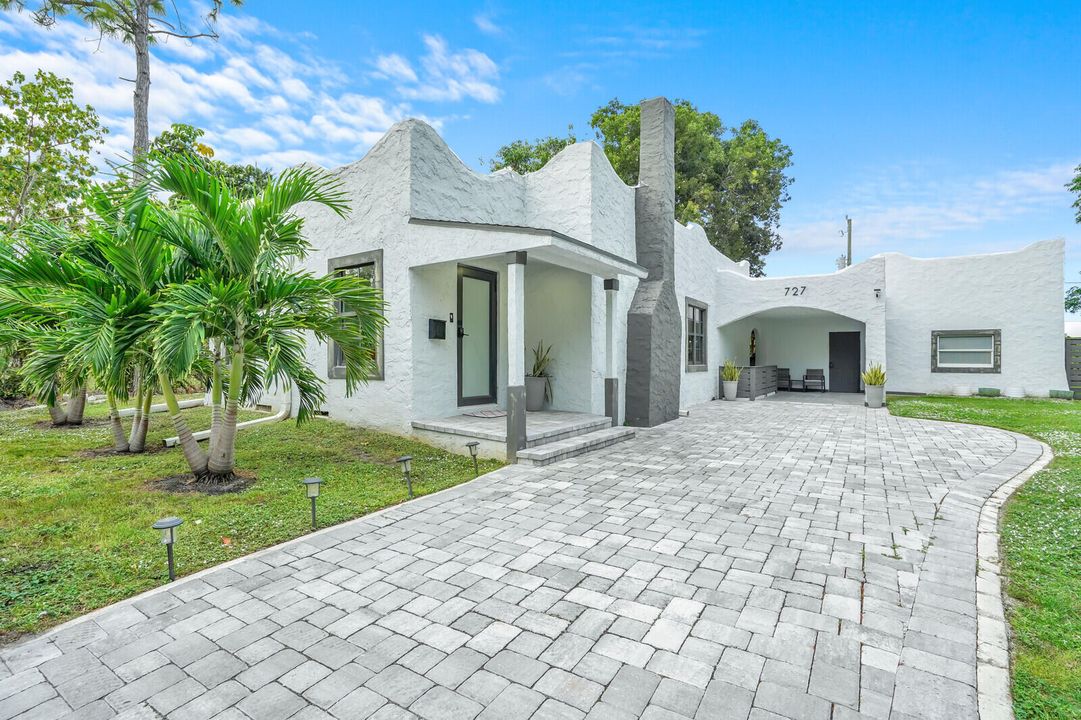 For Rent: $7,200 (3 beds, 3 baths, 1667 Square Feet)