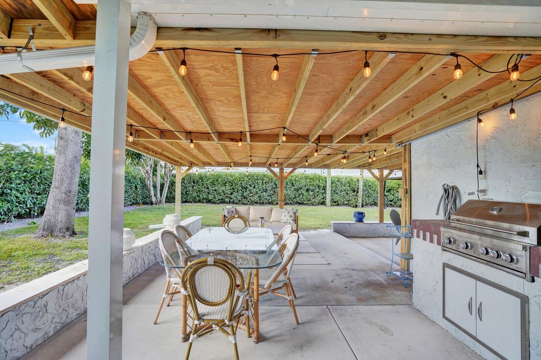 For Rent: $7,200 (3 beds, 3 baths, 1667 Square Feet)