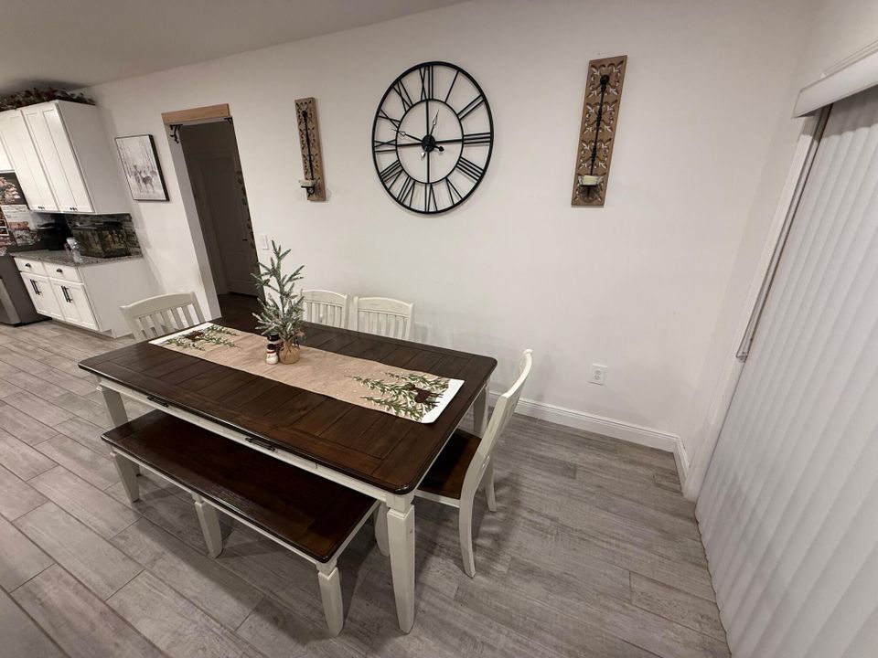 For Sale: $505,000 (4 beds, 3 baths, 2274 Square Feet)