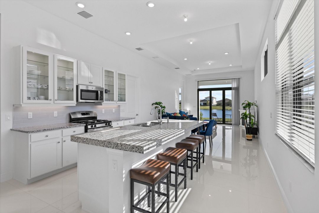 For Rent: $3,650 (3 beds, 2 baths, 1787 Square Feet)