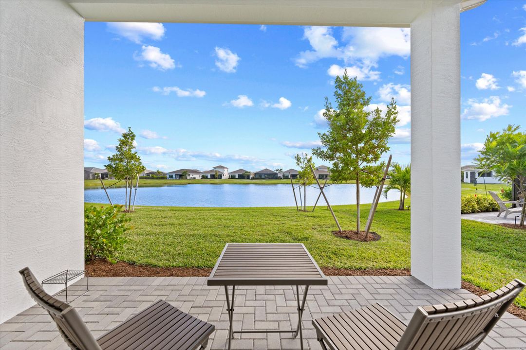 For Rent: $3,650 (3 beds, 2 baths, 1787 Square Feet)