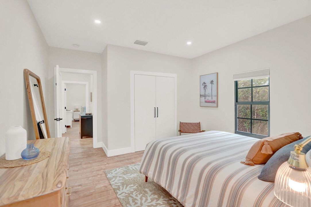 For Rent: $7,200 (3 beds, 3 baths, 1667 Square Feet)