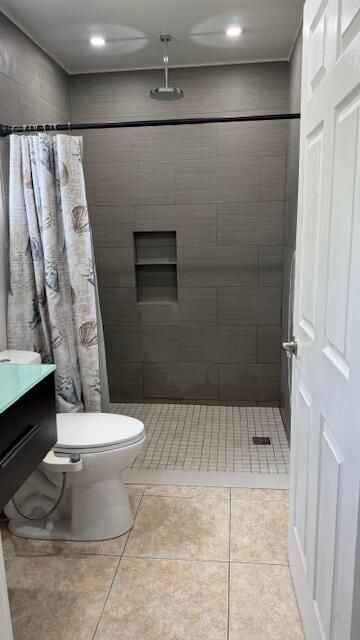 En Venta: $485,000 (4 camas, 2 baños, 1556 Pies cuadrados)