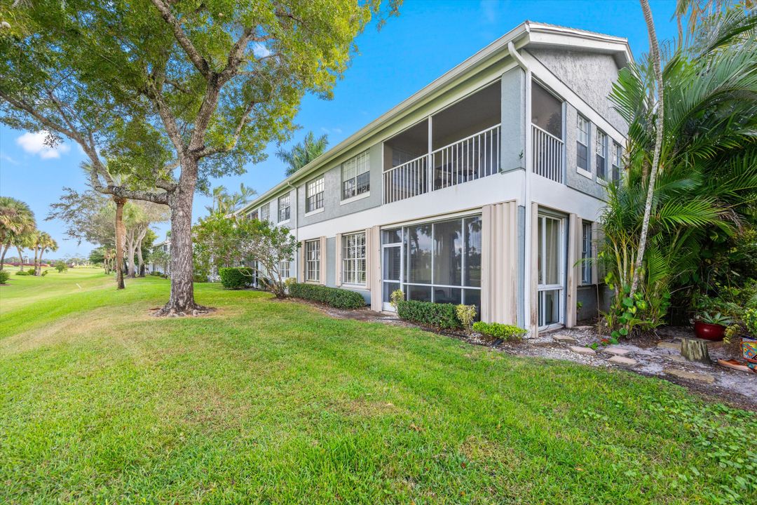 For Sale: $95,000 (2 beds, 2 baths, 1420 Square Feet)