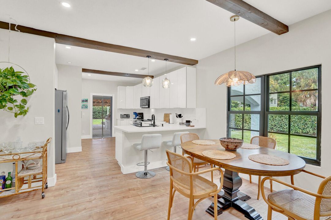 For Rent: $7,200 (3 beds, 3 baths, 1667 Square Feet)