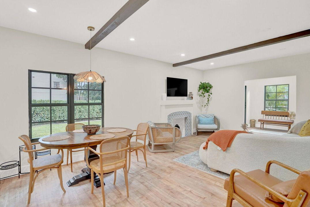 For Rent: $7,200 (3 beds, 3 baths, 1667 Square Feet)