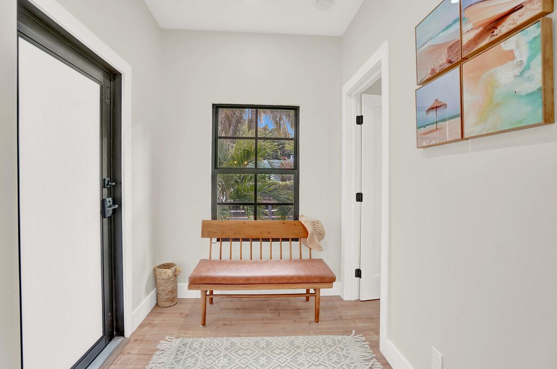 For Rent: $7,200 (3 beds, 3 baths, 1667 Square Feet)