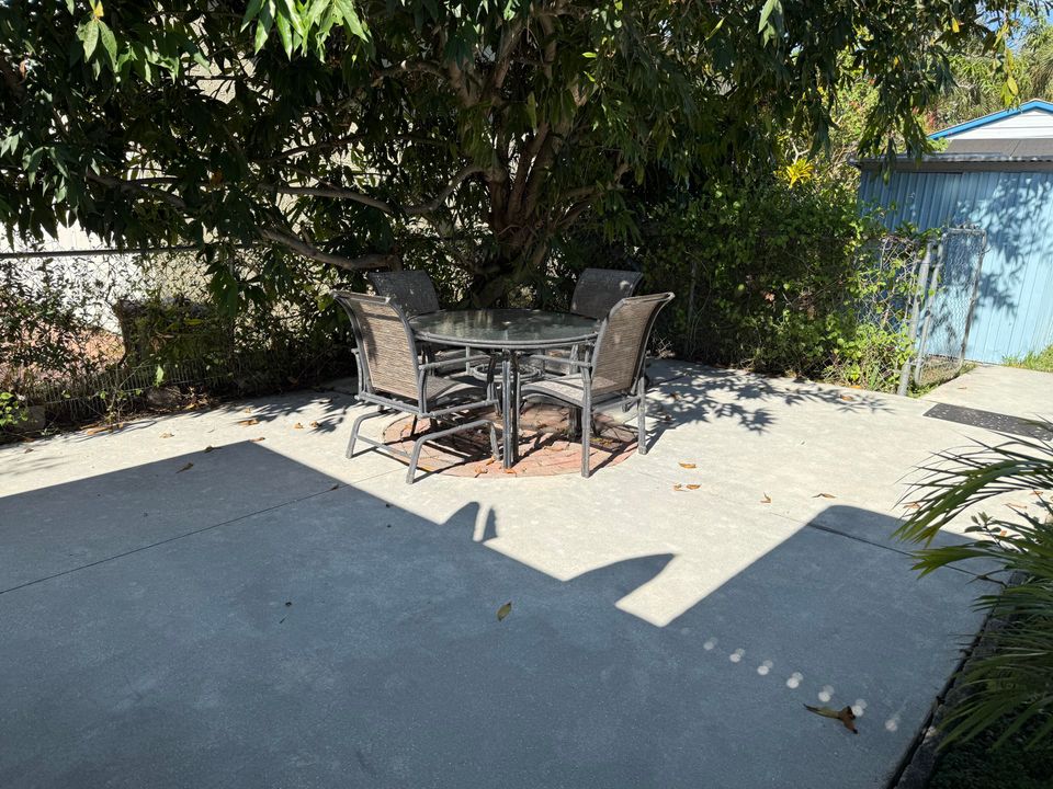 出租: $1,650 (1 贝兹, 1 浴室, 715 平方英尺)