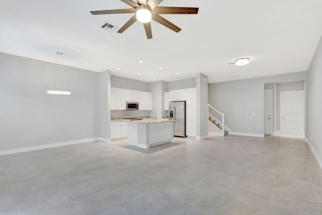 En Renta: $4,350 (3 camas, 2 baños, 2144 Pies cuadrados)