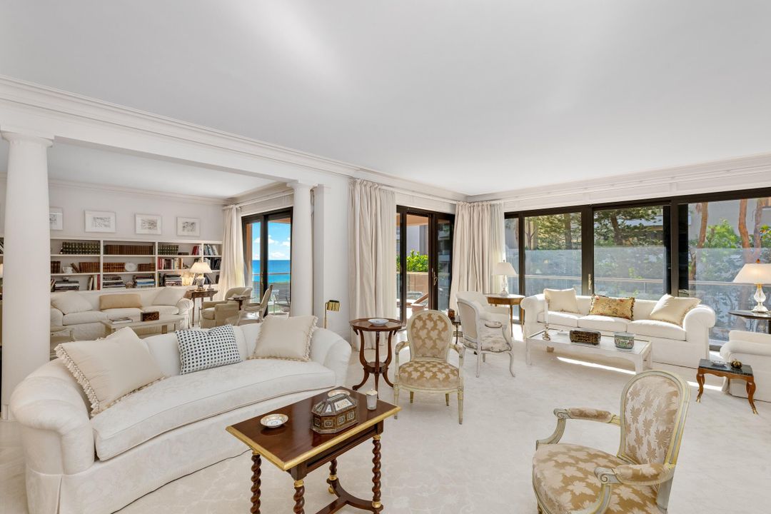 En Venta: $15,900,000 (3 camas, 4 baños, 5770 Pies cuadrados)